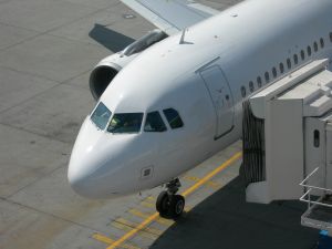 plane+jetway.jpg